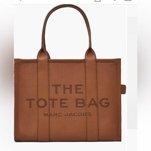 Marc Jacob’s The Leather Large Tote bag in color Argan Oil